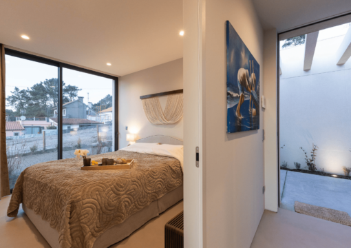 Yuna II: Luxury Surf Lodge with sea view