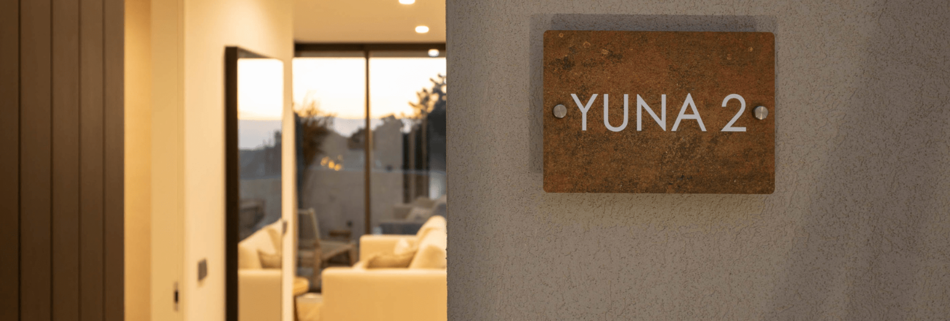 Yuna II: Luxury Surf Lodge with sea view