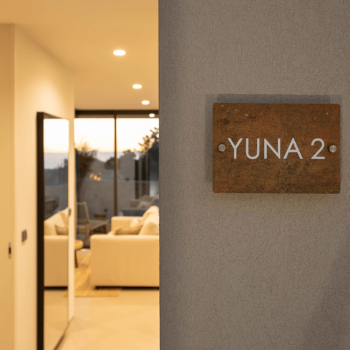 Yuna 2: Luxury surf lodge with sea view